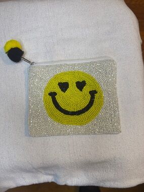 Beaded Yellow Smiley Coin Pouch with Heart Eyes
